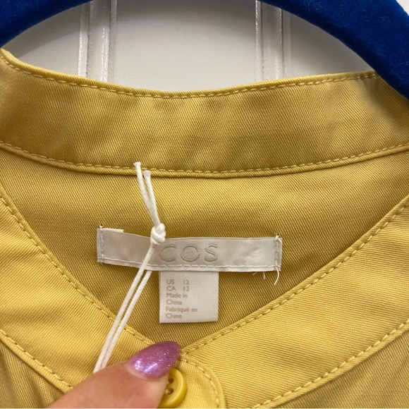 NWT COS Patch Pocket Button Down Short in Yellow Sz 12 - Picture 3 of 8
